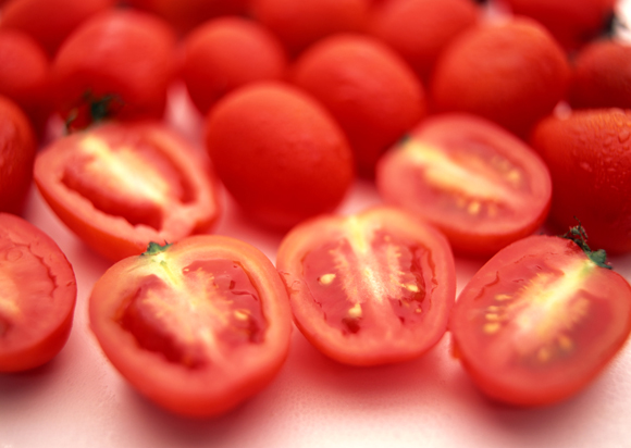 Tomato Juice is Scientifically Proven to Kill Your Buzz