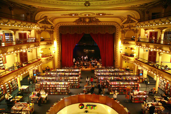 El Ateneo: Gorgeous Theater-Turned-Bookshop in Buenos Aries Gets Our Standing Ovation