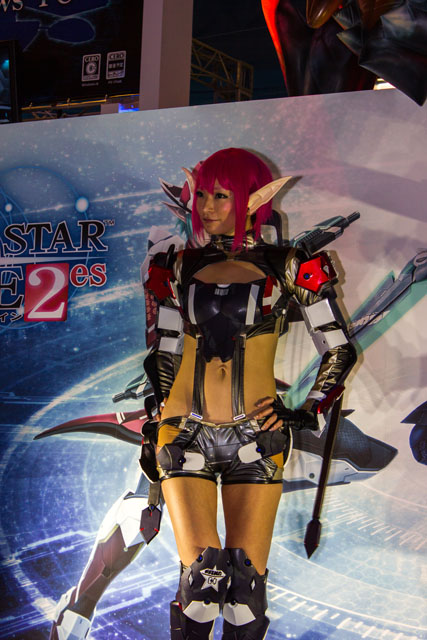 【TGS 2012】Cosplay and Booth Babe Photo Round-Up, Day 1