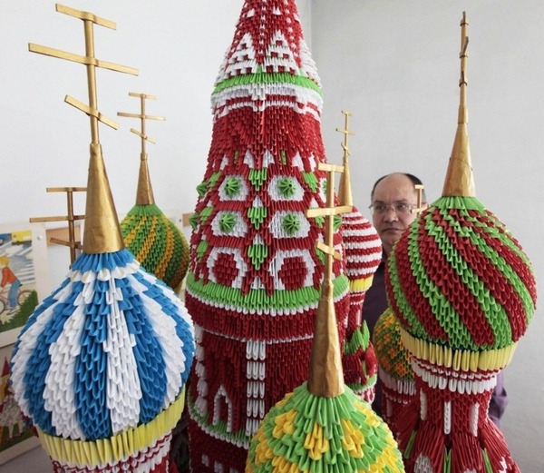 Russian Origami Master Creates Beautiful Replicas of Famous Landmarks