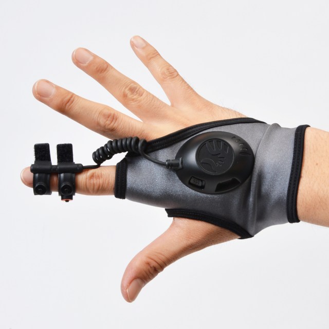 Control Your Computer With a Flick of The Wrist Using “Gesture Glove Mouse”