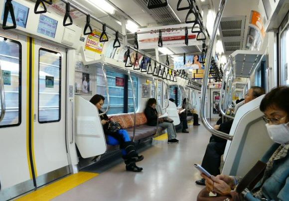 Eating On Trains In Japan Survey Asks How Much Is Too Much Soranews24 Japan News