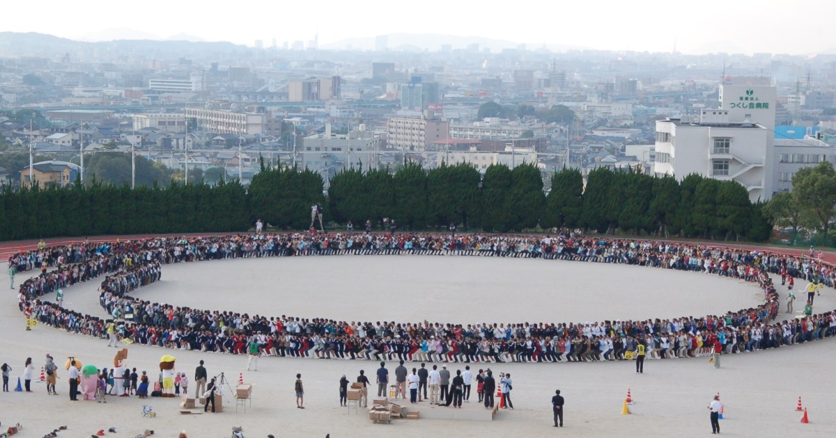 Japan Sets Guinness Record for Longest “Human Chair” | SoraNews24