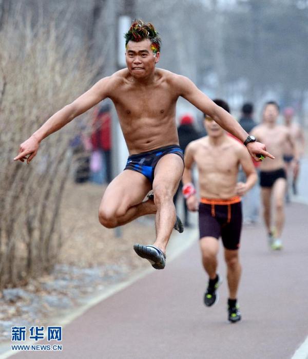 China Holds Its Second Underpants Jogging Event in Beijing 【Photos】