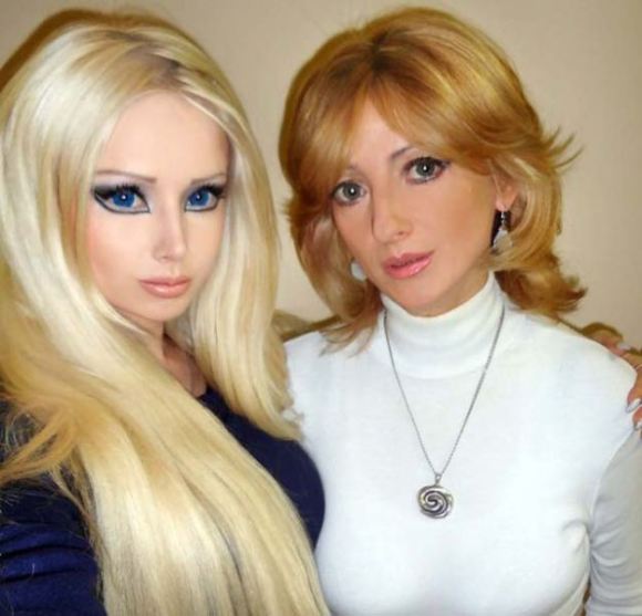 Real Life Barbie Family and Friends5