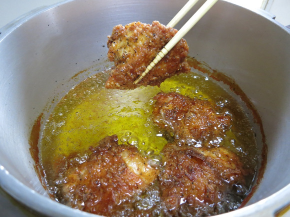 【Recipe】Better than KFC?!  We recreate a fried chicken favorite of the Philippines13
