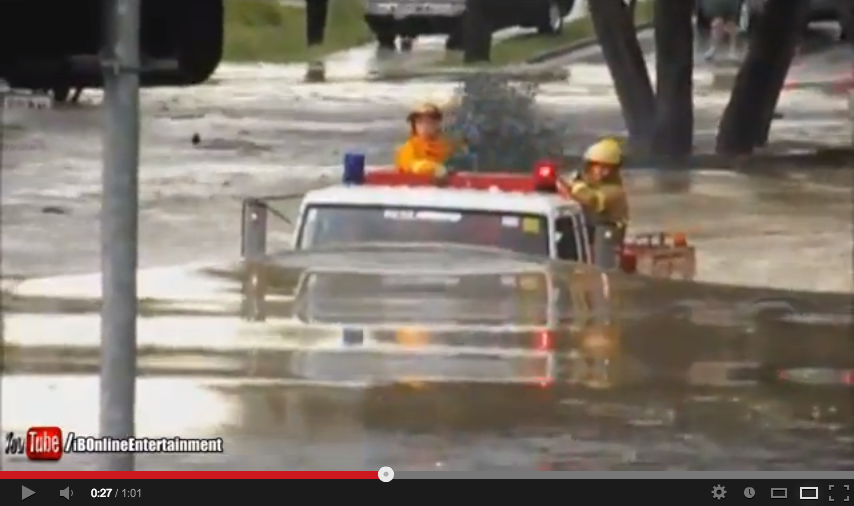 Video Fire Engine Drives Swims Through Deep Flood Waters Soranews24 Japan News