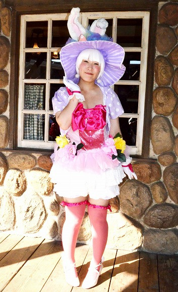 The awesome outfits of cosplayers at Tokyo Disneyland13