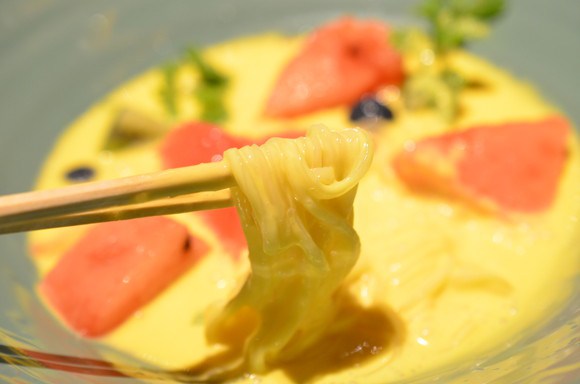Freaky gourmet: Mango yogurt noodles, anyone!?