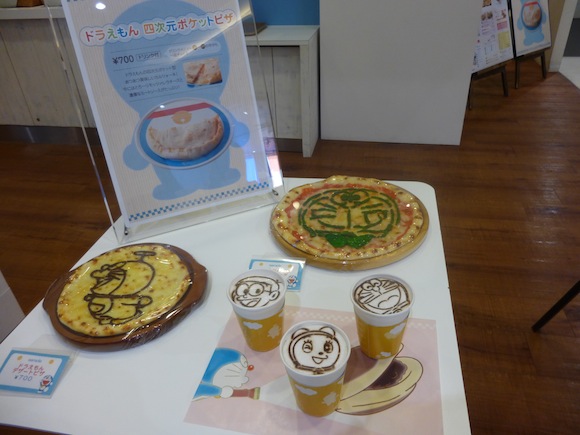 Chitose Doraemon cafe display 1