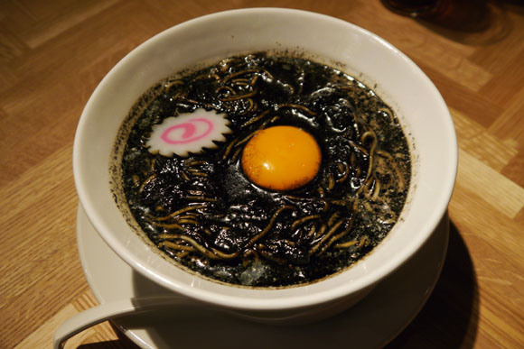 Pitch black sesame garlic ramen at craft brewer’s restaurant stirs our hearts while filling our bellies