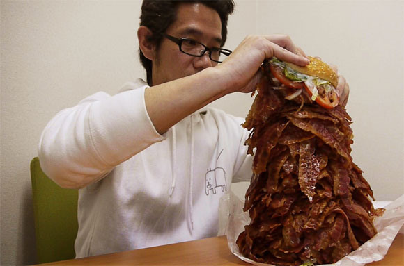 We Order Whopper With 1050 Bacon Strips, Struggle to Level Comically Huge Burger3