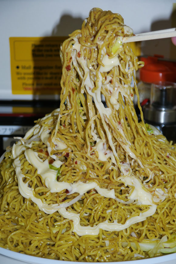 Who’s up for 2.4 kilograms of free noodles?