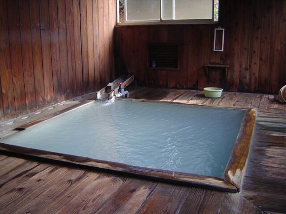 Onsen trivia! Finding the hottest, highest, and healthiest hot springs in Japan