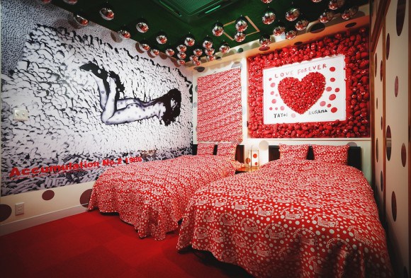 Dogo Onsen to exhibit works by famous artists in Japan, let you spend the night in them