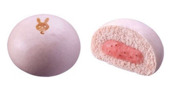 Weirdest collaboration ever? Convenience store + menstruation website = pink bread