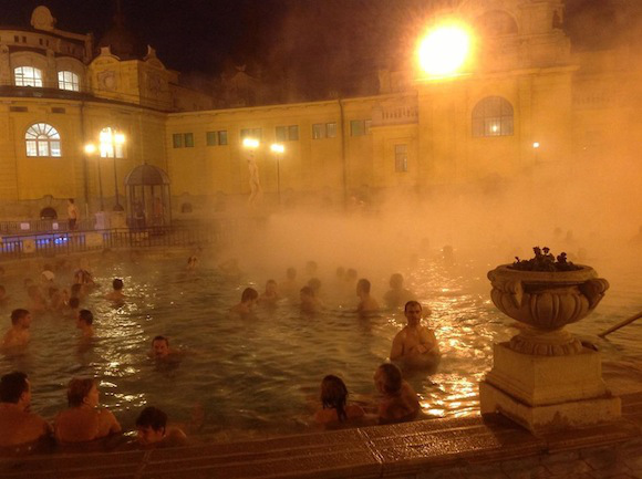 Our Japanese reporter checks out a public bath in Budapest