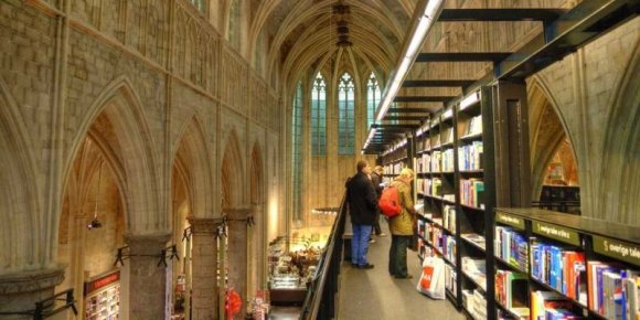 18 Bookstores Every Book Lover Must Visit At Least Once