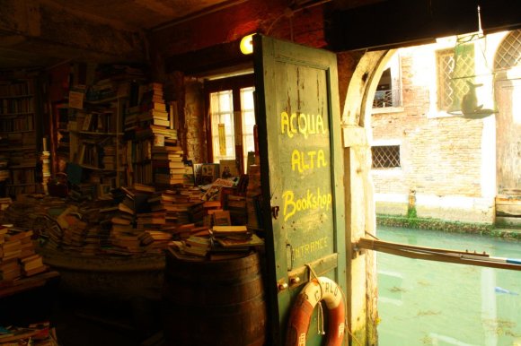 18 Bookstores Every Book Lover Must Visit At Least Once1