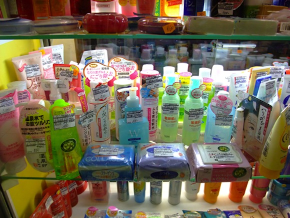 Seven Japanese drugstore beauty products loved by women abroad