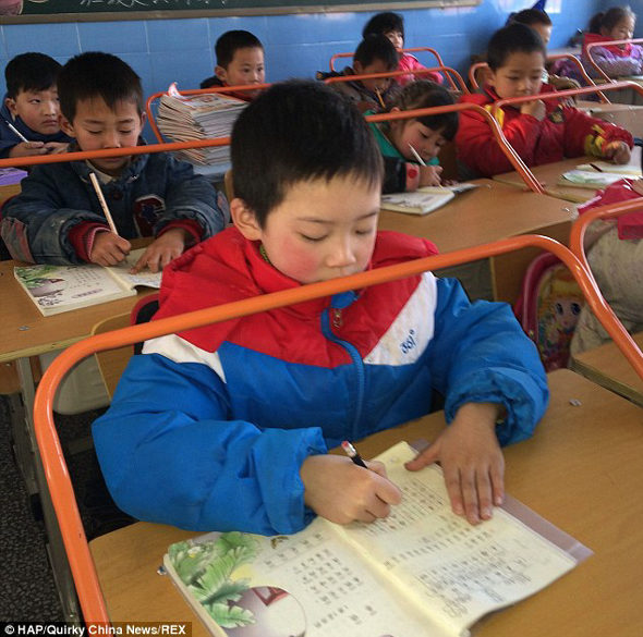 Chinese classroom introduces roller coaster style desks hopes to