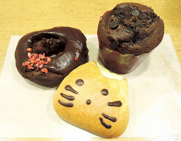 Little witch Kiki and Little Mermaid Bakery bake three special pastries, we eat them all