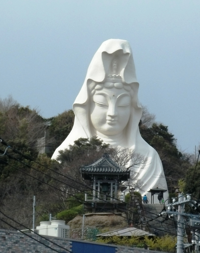 55foot tall statue of Buddhist goddess of mercy could be yours for just 10 bucks SoraNews24