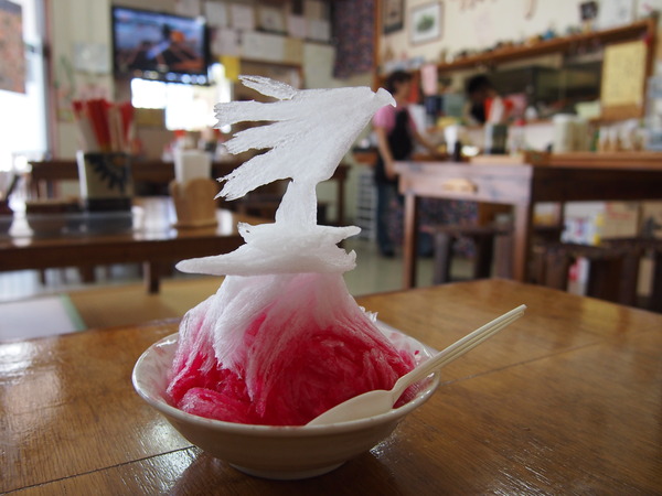 Okinawa restaurant’s amazing shaved ice belongs in a (sufficiently air-conditioned) museum