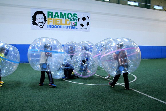 We try %22Bubble Soccer%22