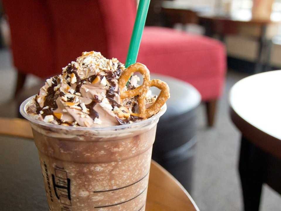 starbucksjapansellsachocolatepretzelmochafrappuccinoitsserved