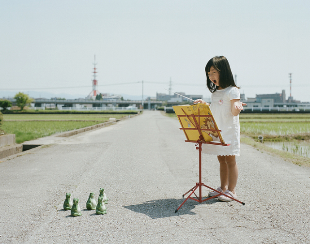 Toyokazu Nagano’s “Magic Road” – the funniest, most adorable photos you’ll see today