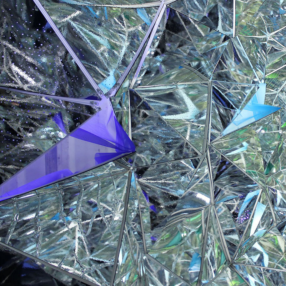 Step into a different dimension in this breathtaking life-sized