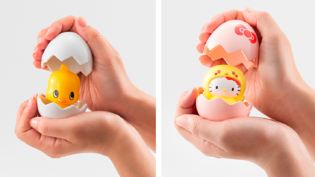 Hello Kitty and Chicken Ramen figures can talk, tell fortunes, and even play a game with you