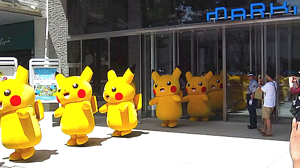 Pics of Pikachu packs from a day of Pokémon hunting in Yokohama【Video】