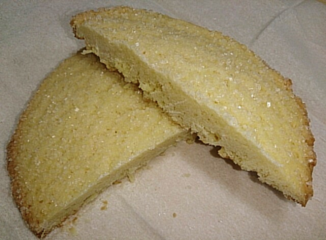 Less is more as bakery starts selling bags of delicious melon bread crusts minus the bread