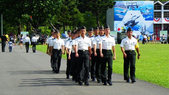 Military_Academy_Cadets_Marching_on_Road_20140531