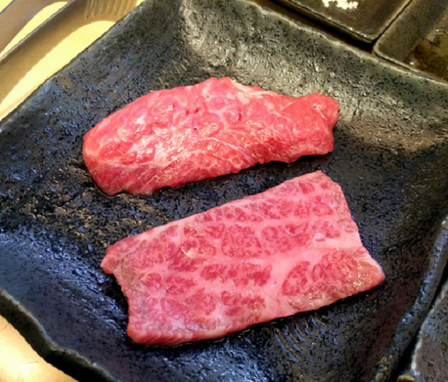 Super-cheap yakiniku restaurant sells meat by the mouthful to give you exactly what you want
