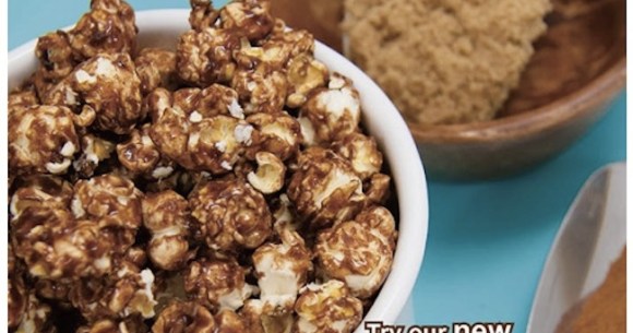 We try new gourmet popcorn from Cinnabon — Yes, it's as ...