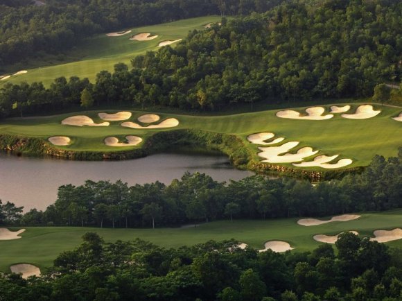 this-signature-course-has-over-151-bunkers-and-was-designed-by-jose-maria-olzabal-who-has-two-masters-titles-the-undulating-fairways-also-makes-this-course-particularly-difficult