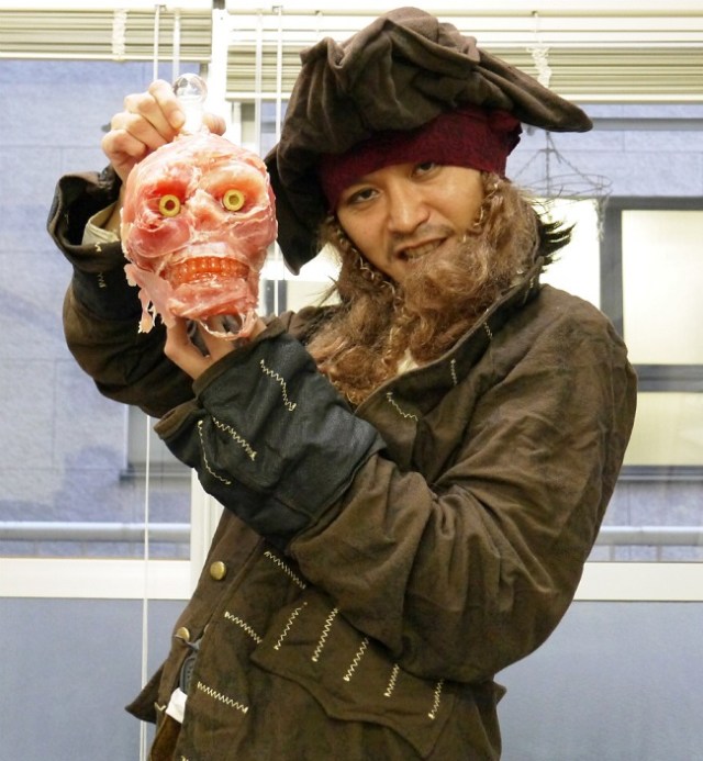 Celebrate the start of the new Pirates movie with “Asian Johnny Depp” and a skull drink!
