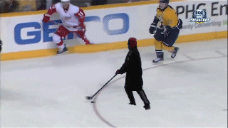 2015.03.02 sliding man hockey