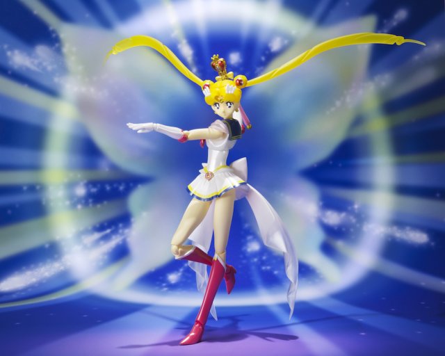 Get a closer look at the new Super Sailor Moon S.H. Figuarts