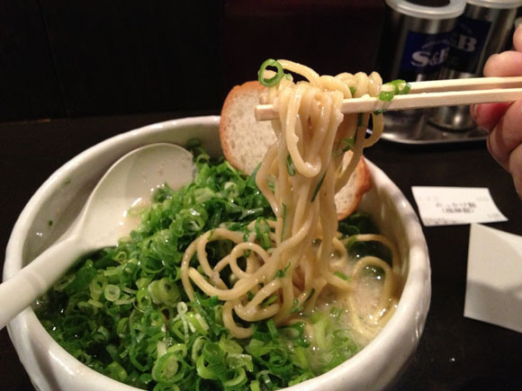 The legality of adding free green onions to your ramen