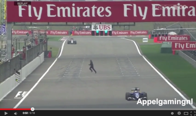 Man runs across race track in a desperate attempt to try an F1 car for himself 【Video】