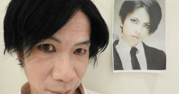 Mr Sato Tries To Get Ladies By Transforming Into A Creepy Version Of L Arc En Ciel S Hyde Soranews24 Japan News