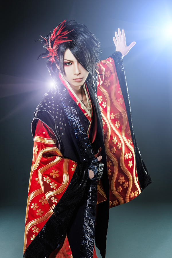 Japanese rock musician decides to get old-school, starts a career