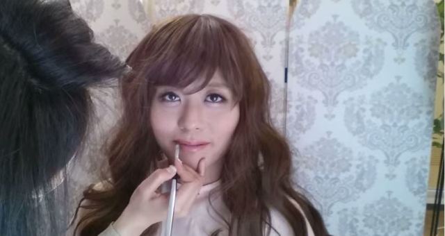 Salon ZOOM in Tokyo offers crossdressing transformations for both men and women