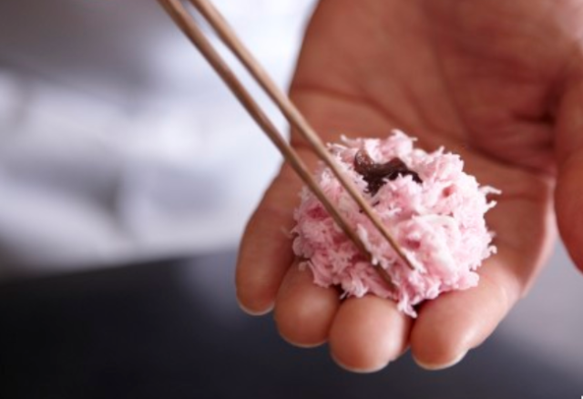Book by Tokyo patissier uses Japanese sweets to represent all of the country’s 72 seasons