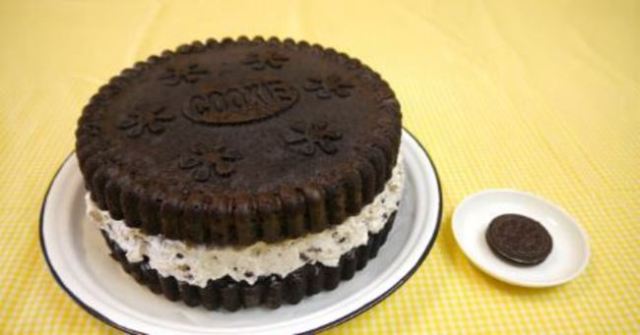 Celebrate the incoming Attack on Titan movie with a suitably colossal Oreo cookie 【Recipe】