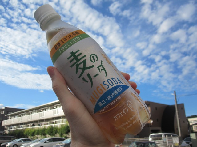 Japan’s barley soda is so weird in so many ways, yet so right in one 【Taste test】